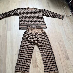 Women's 2 piece Sweater and Open leg pants Black and Brown